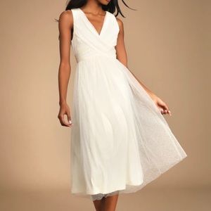 Lulu’s Mesmerized By You Cream Dotted Tule Midi dress